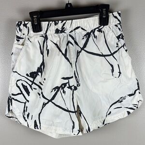 NWOT The North Face Black and White Athletic Shorts